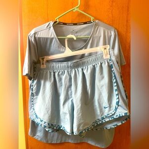 Women’s Nike short set